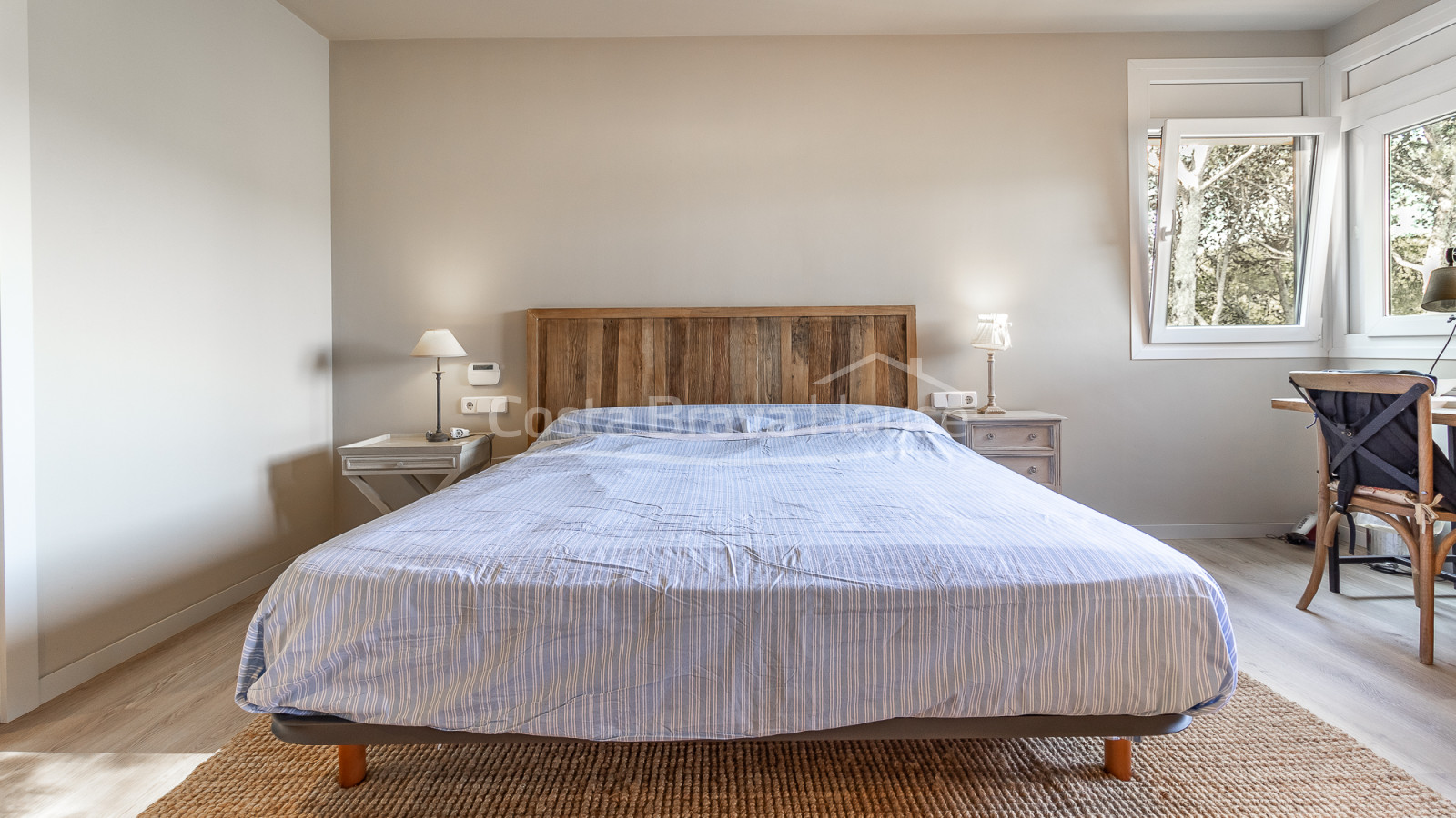 Casa con jardín en venta en Tamariu, a solamente 5 min a pie de la playa y el mar