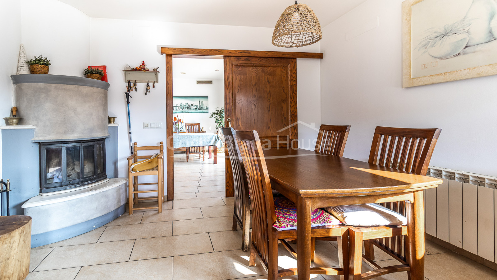 3 bedroom house with pool for sale in urbanization near Begur