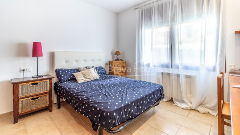 3 bedroom house with pool for sale in urbanization near Begur