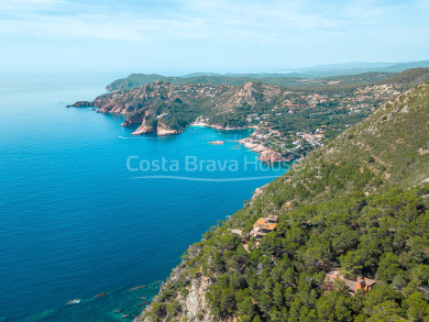 Terreny de 6 ha. amb impressionant panoràmica en venda a Begur
