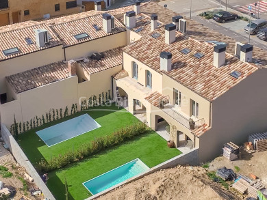 Promoció exclusiva de 12 cases de luxe a Pals, Costa Brava, amb jardí i piscina privada