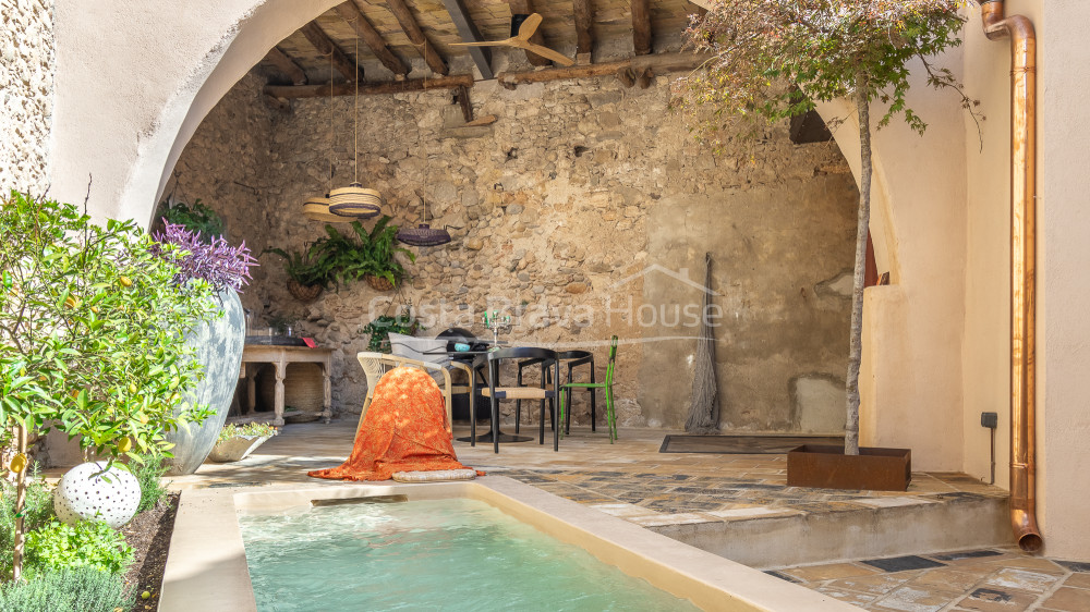 Gerenoveerd historisch huis te koop in Ventalló, Alt Empordà