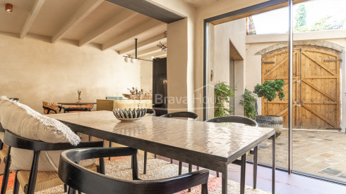 Gerenoveerd historisch huis te koop in Ventalló, Alt Empordà