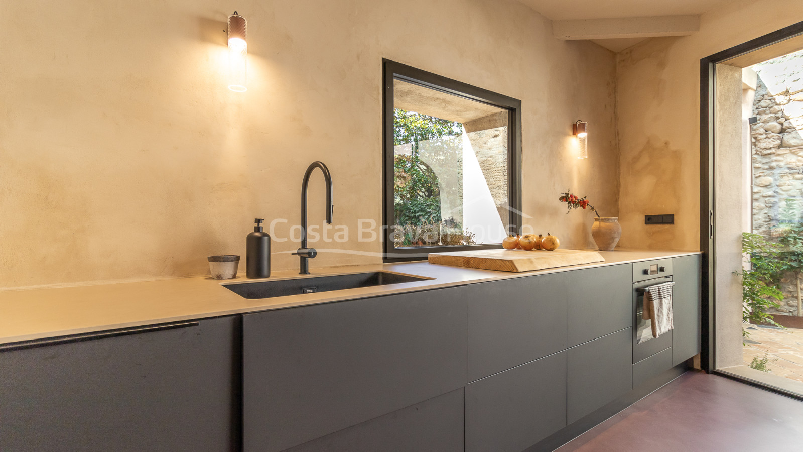 Gerenoveerd historisch huis te koop in Ventalló, Alt Empordà