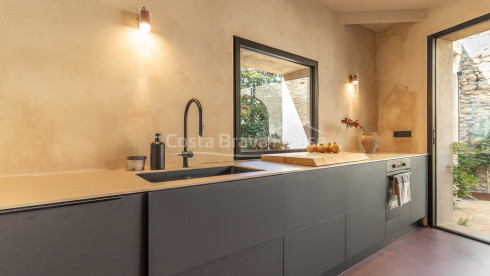 Gerenoveerd historisch huis te koop in Ventalló, Alt Empordà