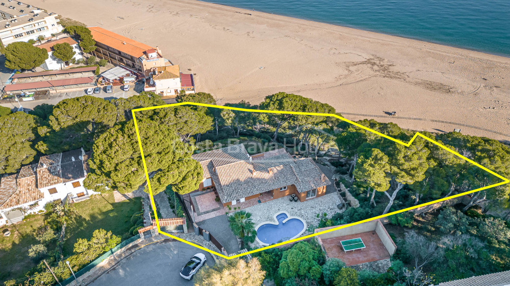Luxe villa aan zee in Begur, Costa Brava