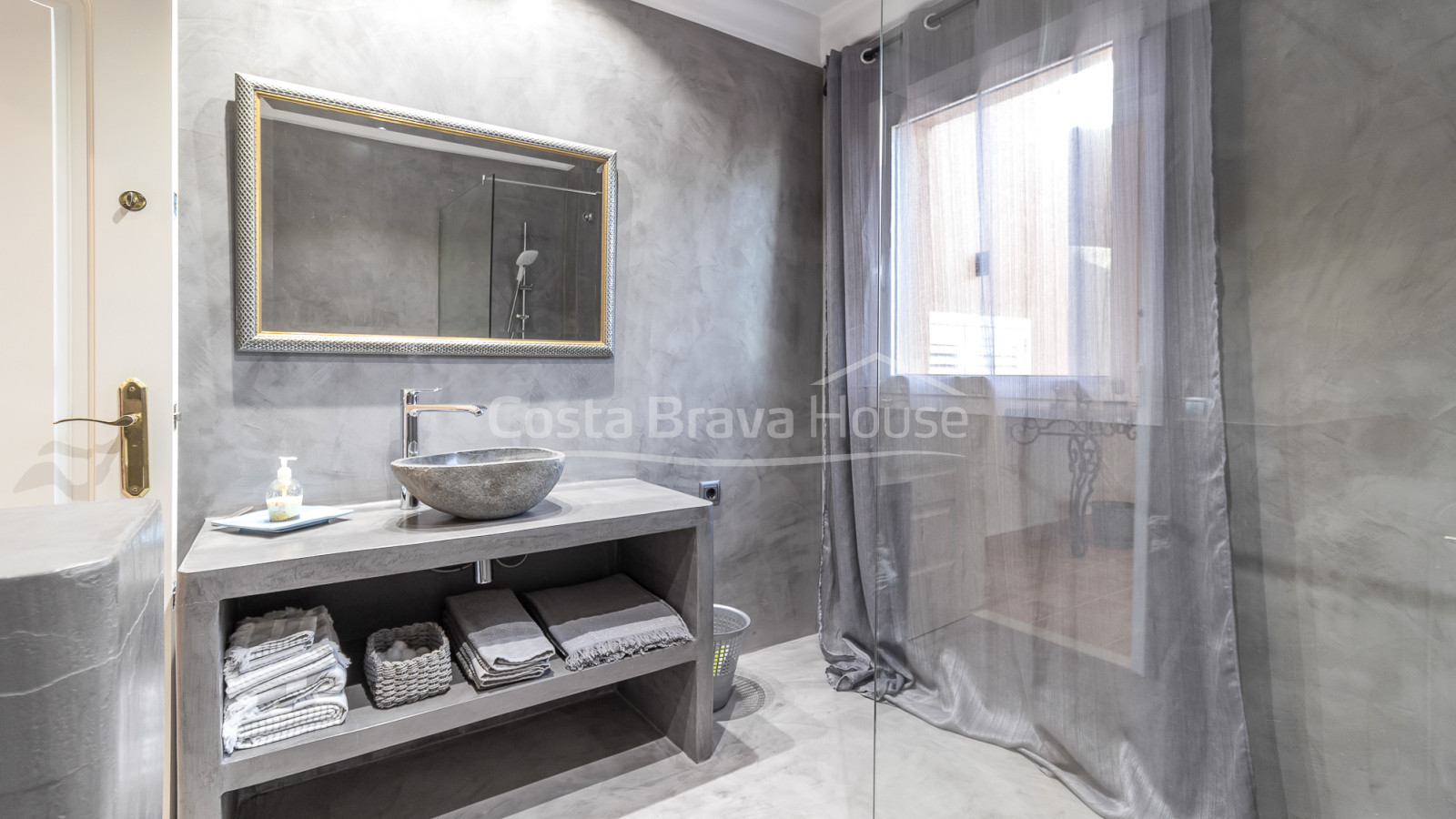 Luxe villa aan zee in Begur, Costa Brava