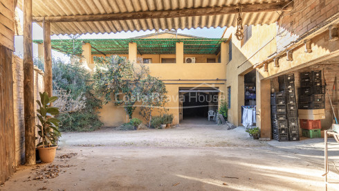 Historisch landhuis (masia) te koop in Baix Empordà, Costa Brava