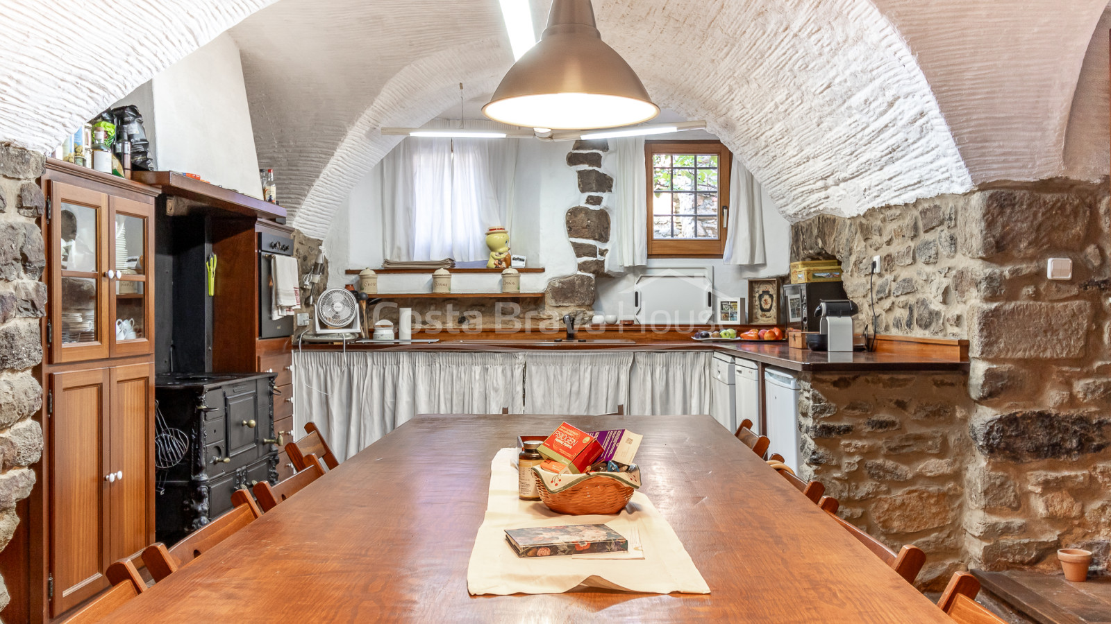 Renaissancelandhuis uit de 16e eeuw te koop in Foixà