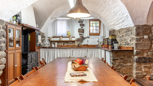 Renaissancelandhuis uit de 16e eeuw te koop in Foixà