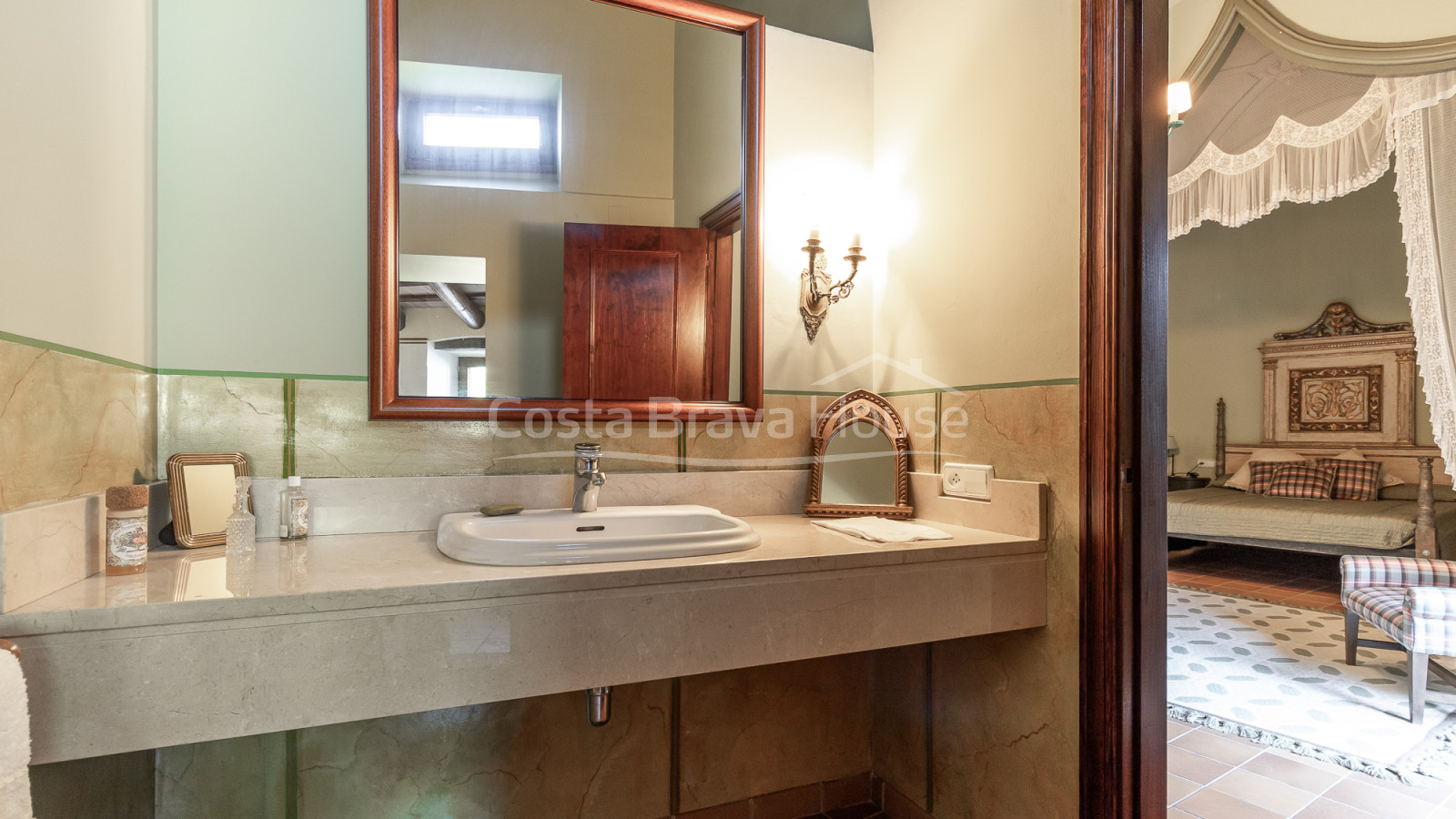 Renaissancelandhuis uit de 16e eeuw te koop in Foixà