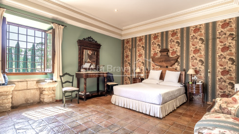 Renaissancelandhuis uit de 16e eeuw te koop in Foixà