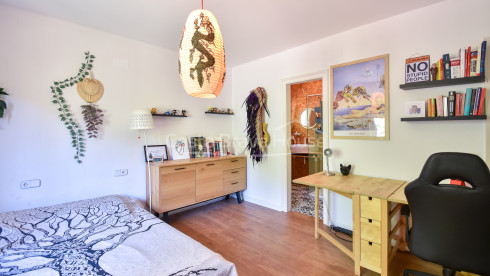 Landhuis met 11.000 m² grond te koop op een mooie plek tussen Begur en Palafrugell