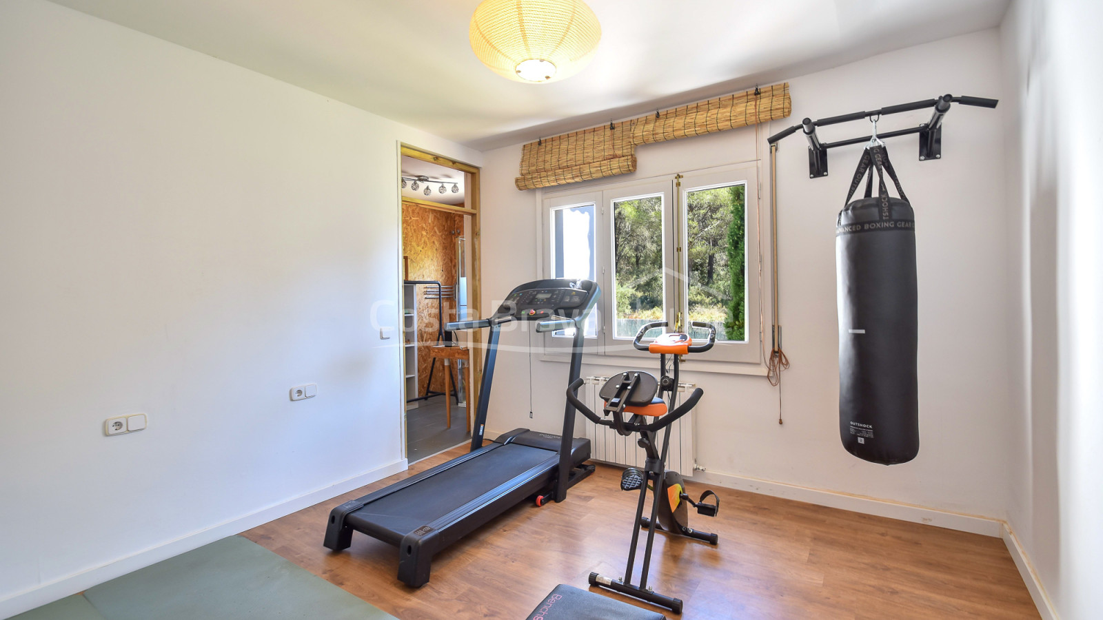 Landhuis met 11.000 m² grond te koop op een mooie plek tussen Begur en Palafrugell