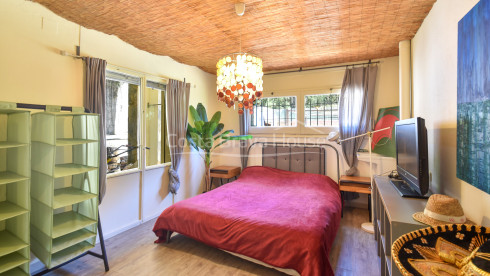 Landhuis met 11.000 m² grond te koop op een mooie plek tussen Begur en Palafrugell