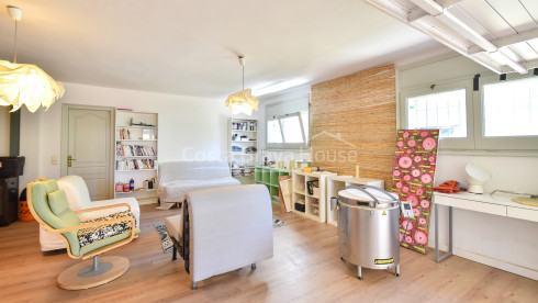 Landhuis met 11.000 m² grond te koop op een mooie plek tussen Begur en Palafrugell
