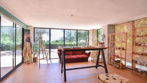 Landhuis met 11.000 m² grond te koop op een mooie plek tussen Begur en Palafrugell