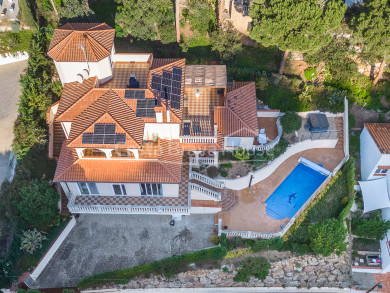 Stunning luxury villa with private pool, terraces, and garden in Pals, Costa Brava, for sale