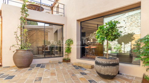 Gerenoveerd historisch huis te koop in Ventalló, Alt Empordà