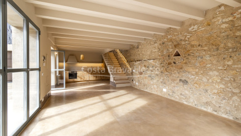 Herenhuis in Palafrugell met zwembad en tuin