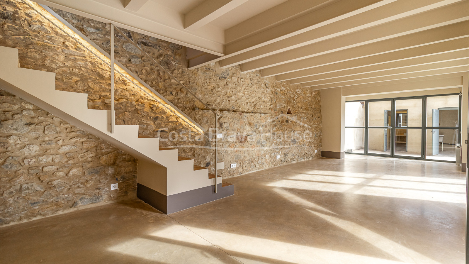 Herenhuis in Palafrugell met zwembad en tuin