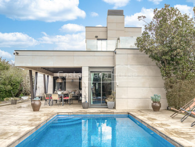 Luxury villa in Calella de Palafrugell with pool and garden, 15 minutes walk to the beach