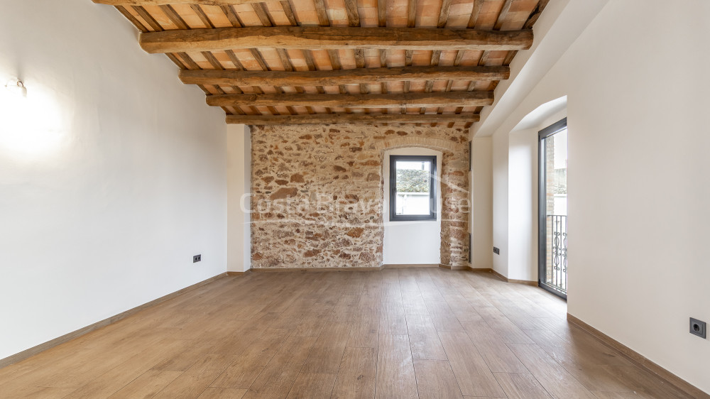 Appartement rénové à vendre à Palafrugell centre