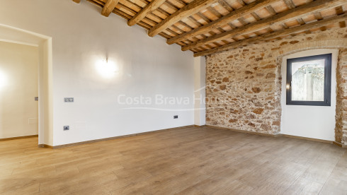 Appartement rénové à vendre à Palafrugell centre