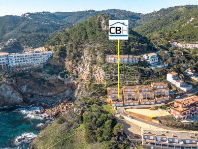 Duplex rénové dans la zone de Cap Sa Sal, Begur, avec terrasses et vue panoramique sur la mer et les îles Medes