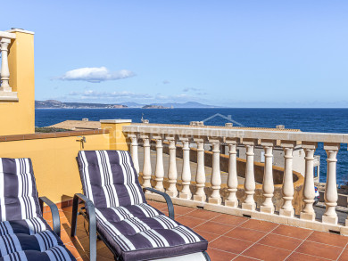 Duplex rénové dans la zone de Cap Sa Sal, Begur, avec terrasses et vue panoramique sur la mer et les îles Medes