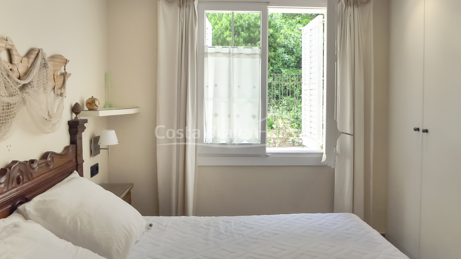 Apartment with tourist license in Sa Riera, Begur