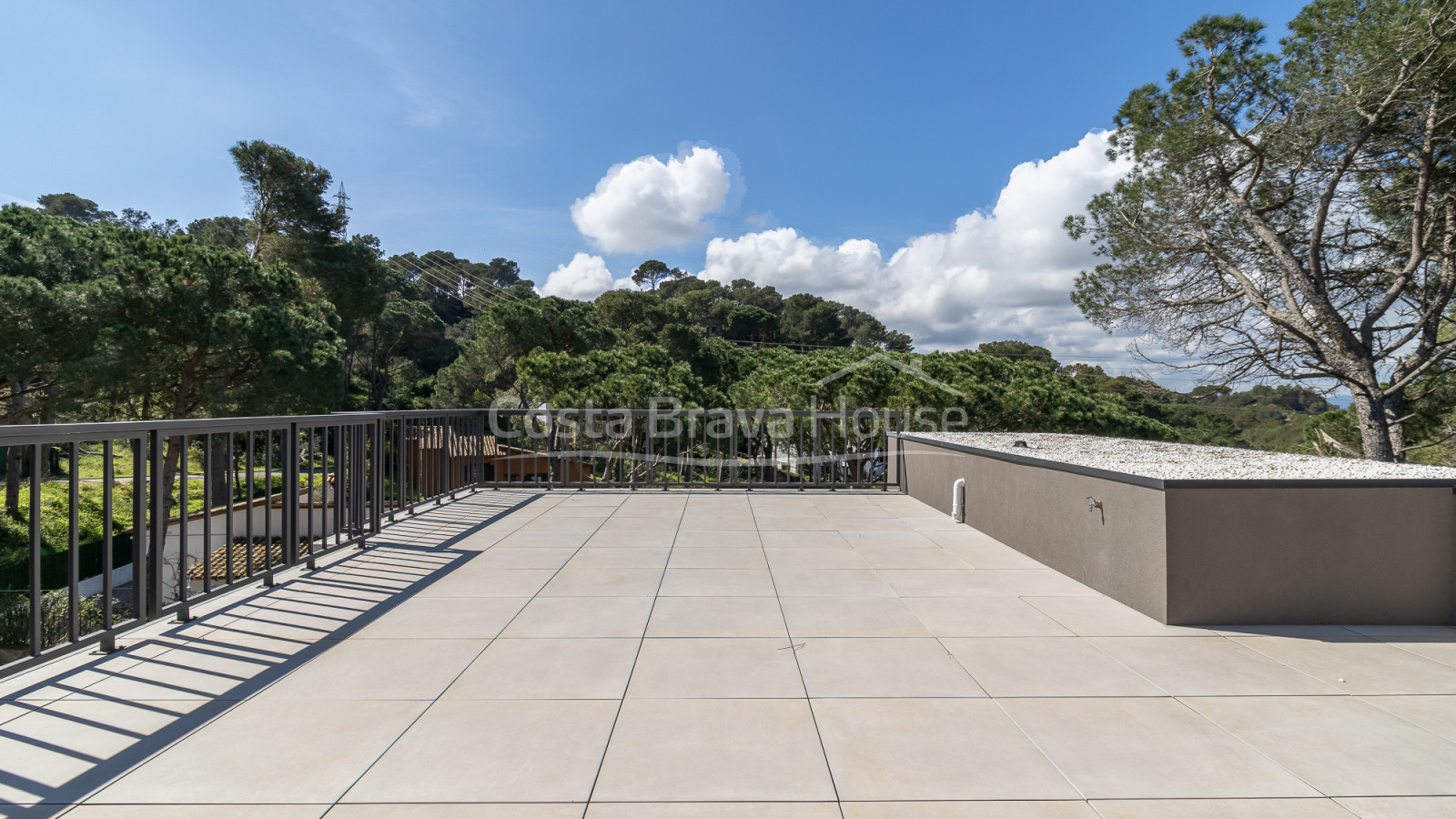 Casa elegant en construcció a Begur, Costa Brava