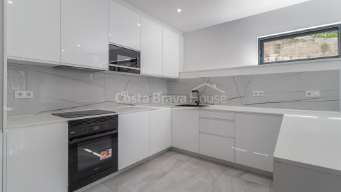 Casa elegant en construcció a Begur, Costa Brava