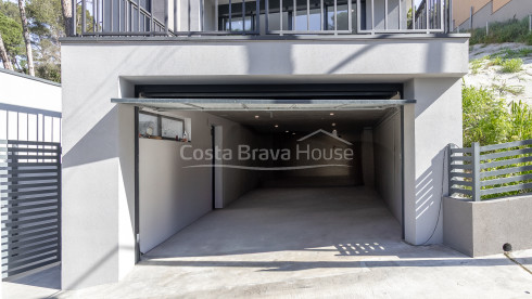 Casa elegant en construcció a Begur, Costa Brava