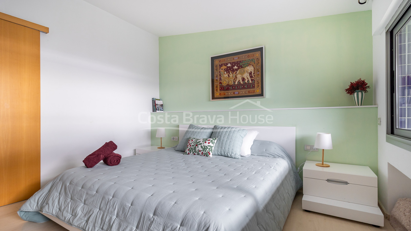 Fabulous luxury house with overflow pool for sale in Llafranc