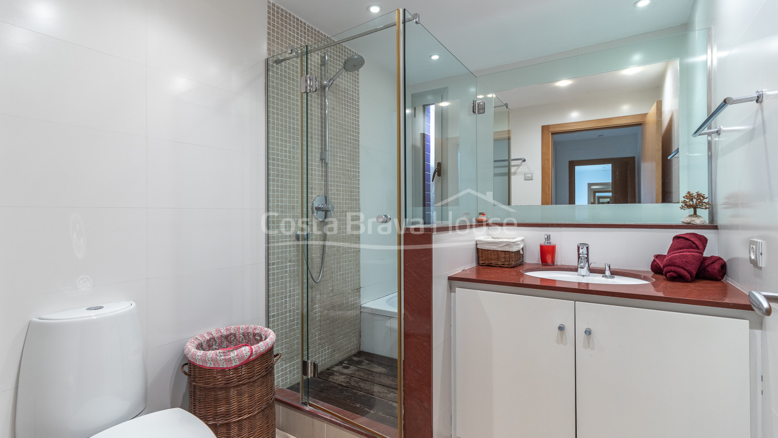 Fabulosa casa de luxe amb piscina desbordant en venda a Llafranc