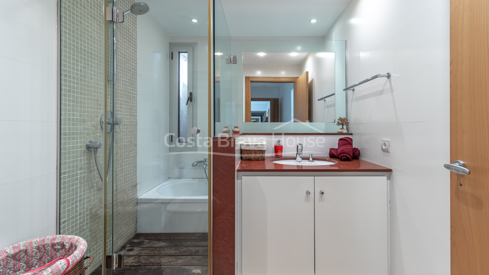 Fabulosa casa de luxe amb piscina desbordant en venda a Llafranc