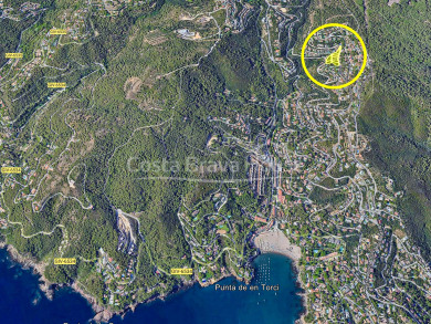 Terrain constructible à vendre à Begur avec 8 parcelles réunies près de la plage et du centre