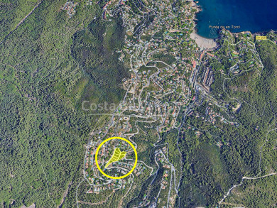 Terreny edificable en venda a Begur amb 8 parcel·les unificades a prop de la platja i del centre