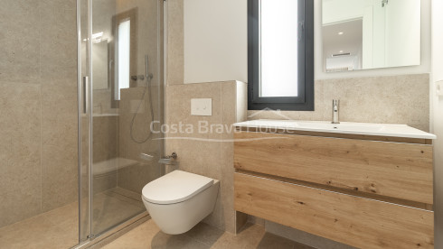 New construction luxury house with garden and pool in Begur