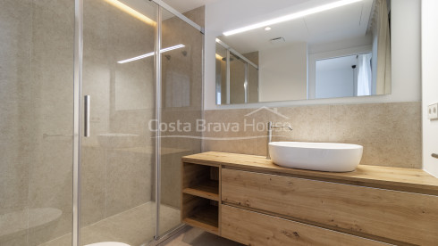 New construction luxury house with garden and pool in Begur