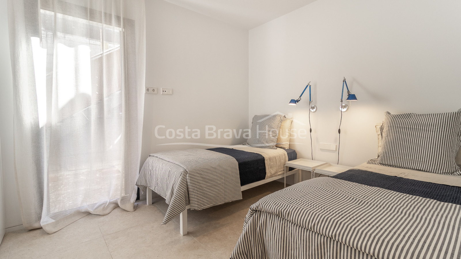 New construction luxury house with garden and pool in Begur