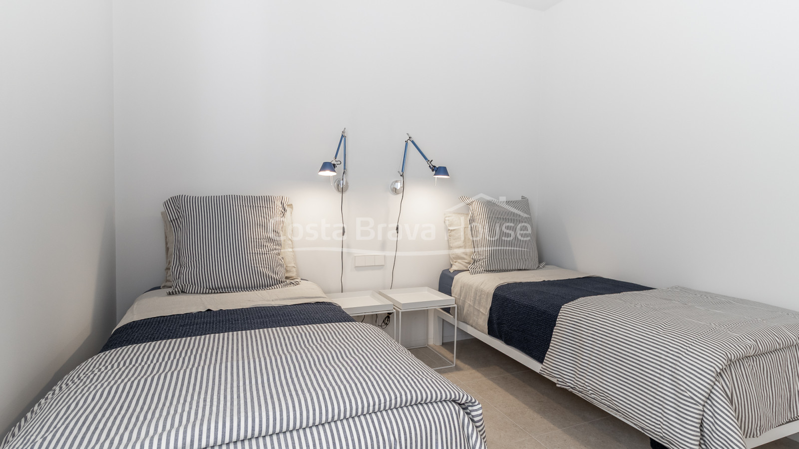 New construction luxury house with garden and pool in Begur