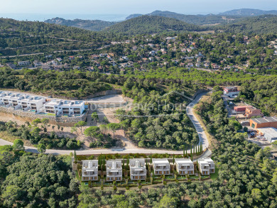 Maison de luxe en construction à Begur, à 10 minutes à pied du centre ville, avec vue sur la mer et jardin avec piscine