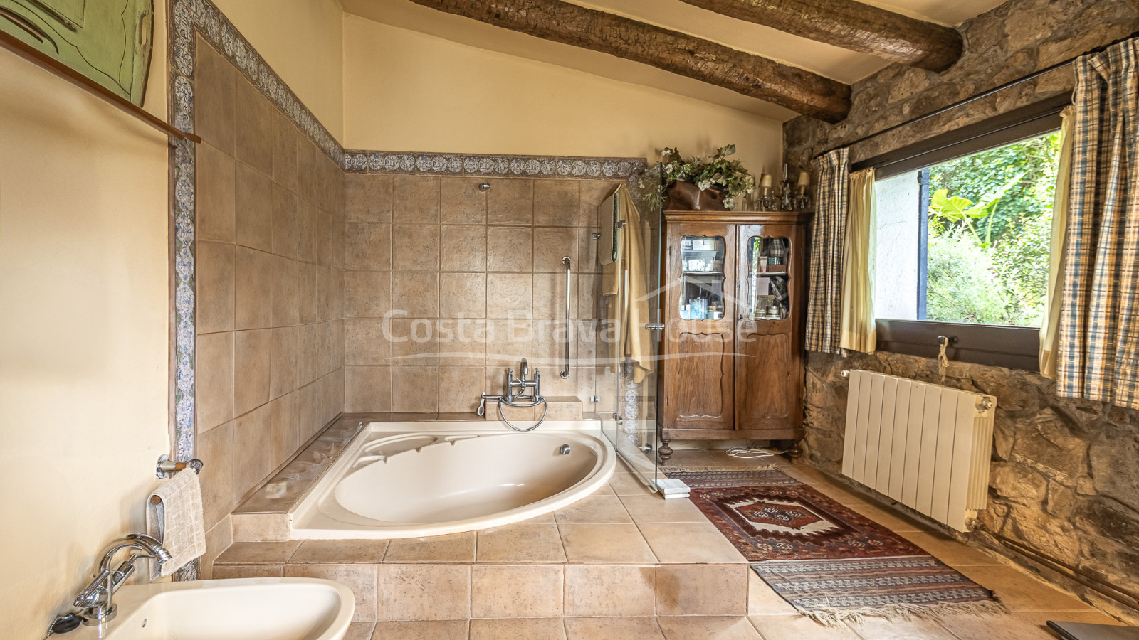 Casa de pueblo con jardín y licencia en Begur