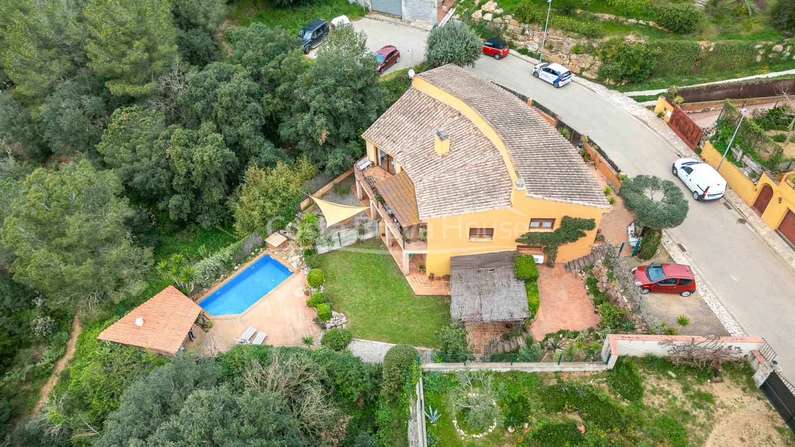 Huis met zwembad en toeristische vergunning in Begur