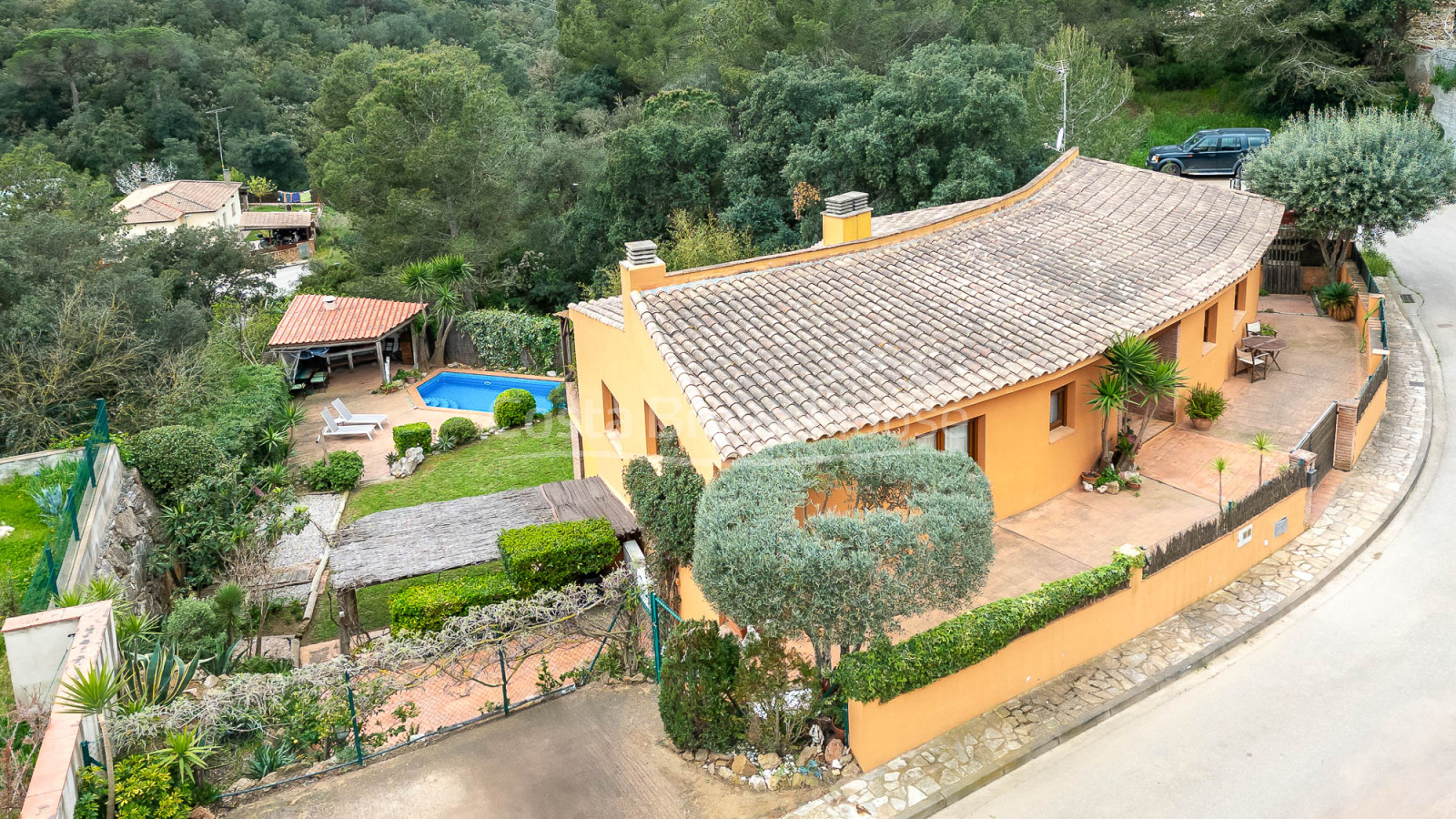 House with pool and tourist license in Begur