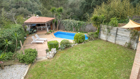 House with pool and tourist license in Begur