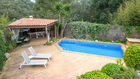House with pool and tourist license in Begur