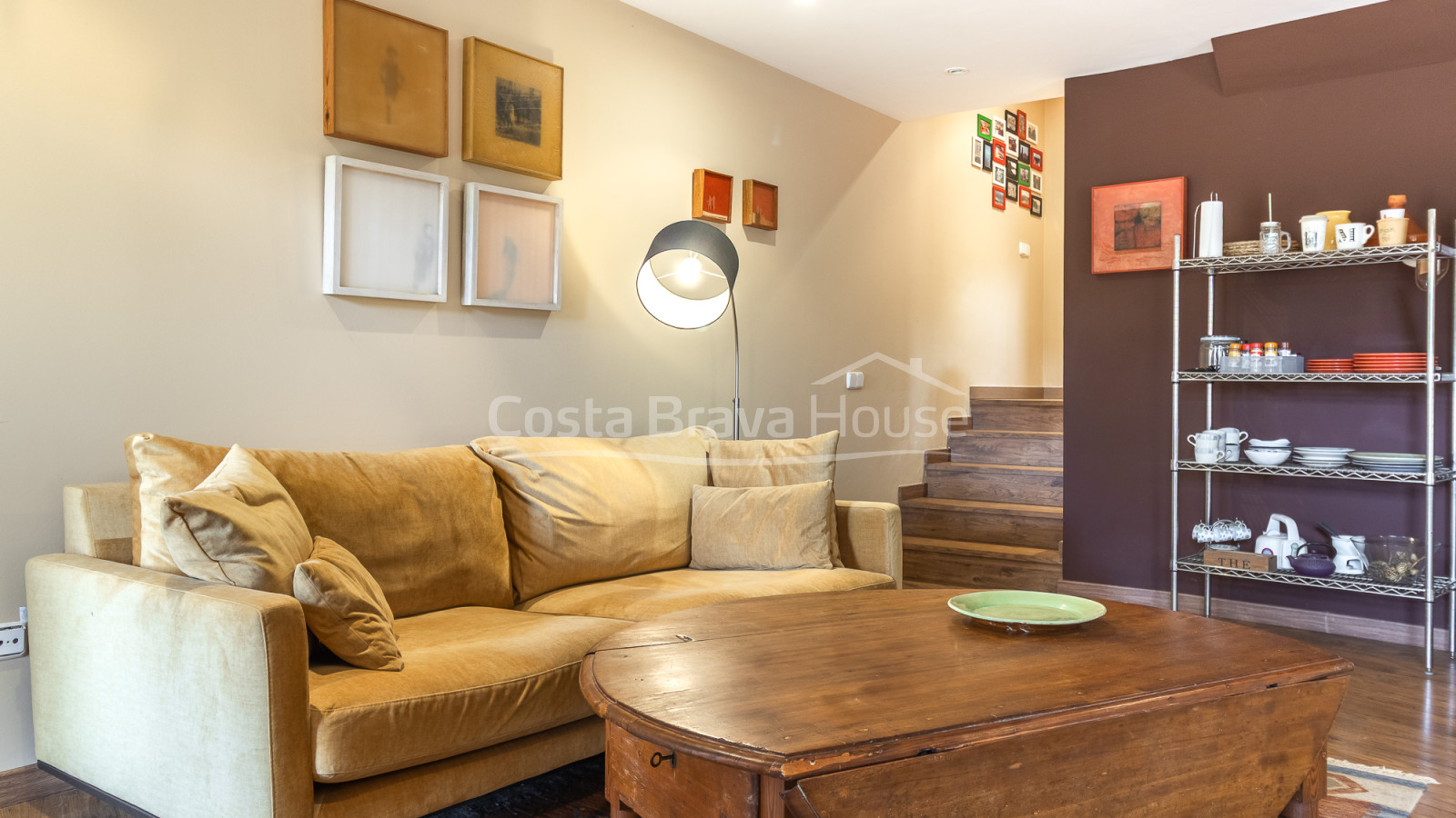House with pool and tourist license in Begur